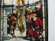 Les vitraux de l'église du XIXe raconte la légende du saint local, Elophe