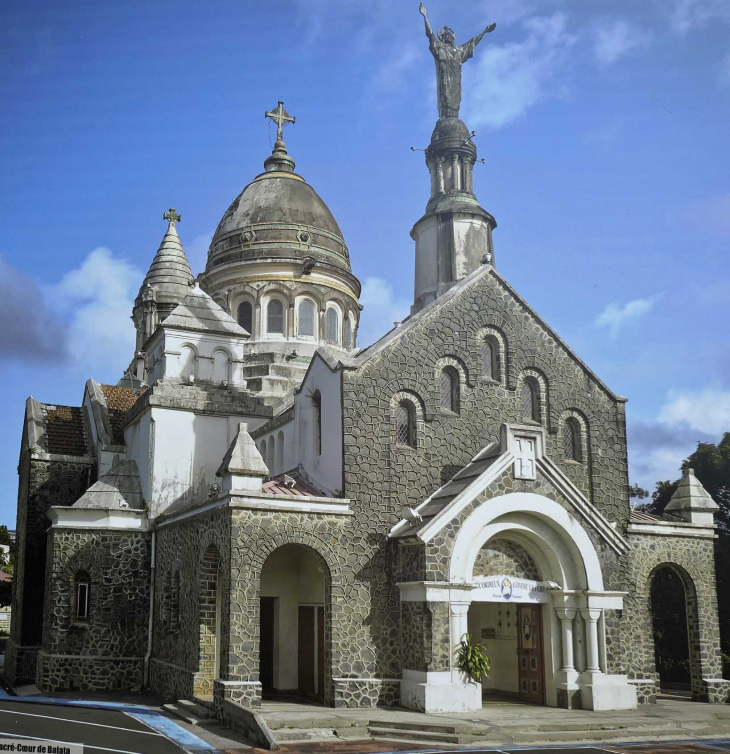 Le François : exposition de photos d'églises église de la Nativité de la Vierge : Le Sacré Coeur de Balata - Fort-de-France