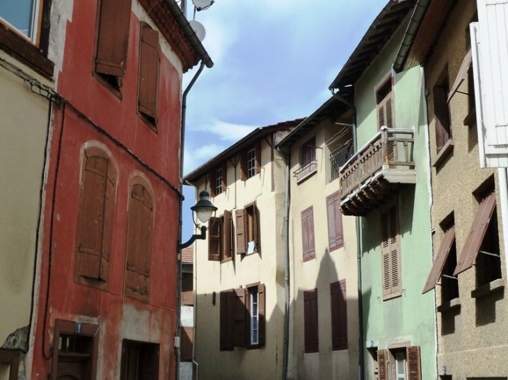 Maisons colorées - Tarascon-sur-Ariège