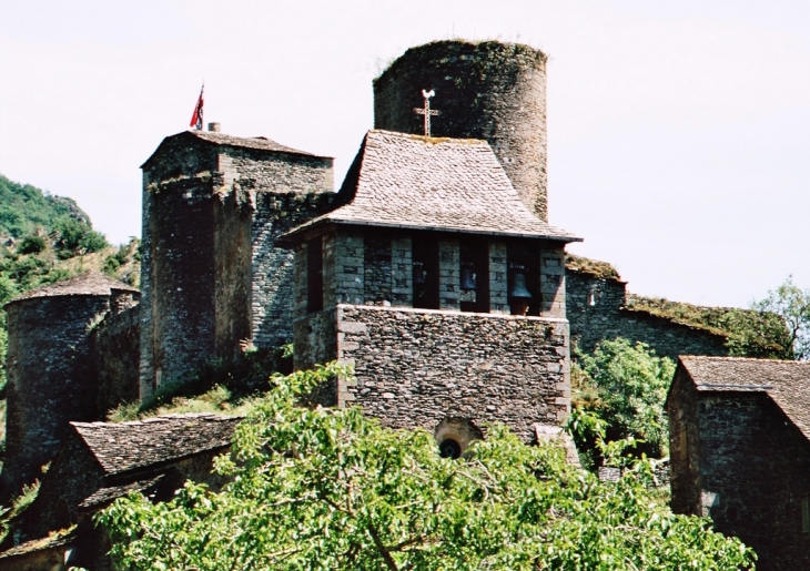 Chateau au téléobjectif - Brousse-le-Château