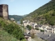 Photo suivante de Brousse-le-Château Vue sur le village et le Tarn des terrasses du château.