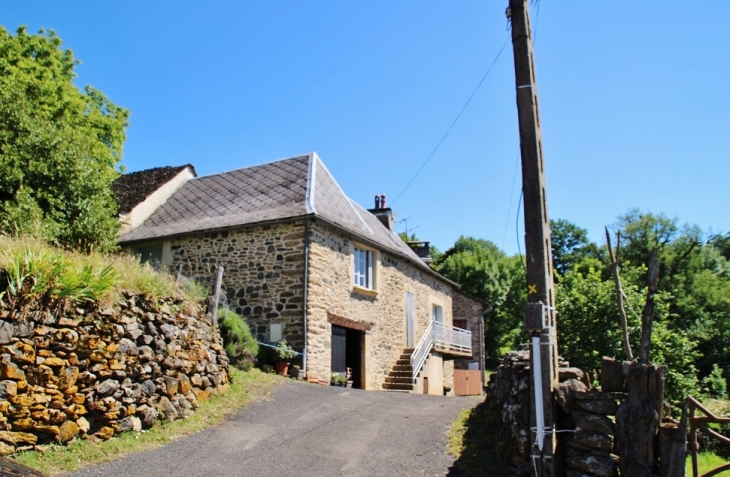 Le Village - Castelnau-de-Mandailles