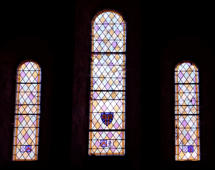 Vitraux de l'église abbatiale de l'abbaye de Bonnecombe. - Comps-la-Grand-Ville