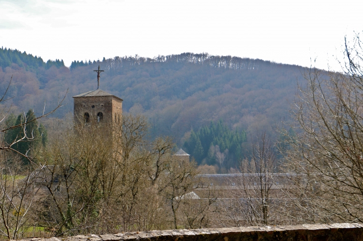 Abbaye Notre-Dame de Bonnecombe. - Comps-la-Grand-Ville