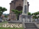 Photo suivante de Decazeville l'église et le monument aux morts