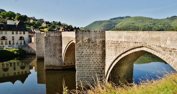 Pont sur Le Lot - Entraygues-sur-Truyère