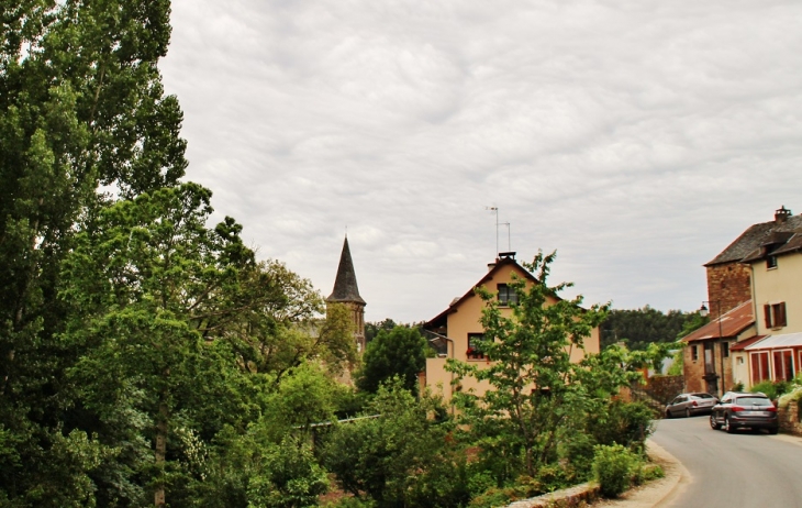 Le Village - La Capelle-Bonance