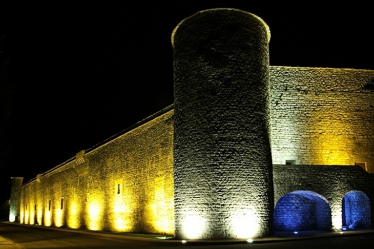 Rempart nord nuit - La Cavalerie