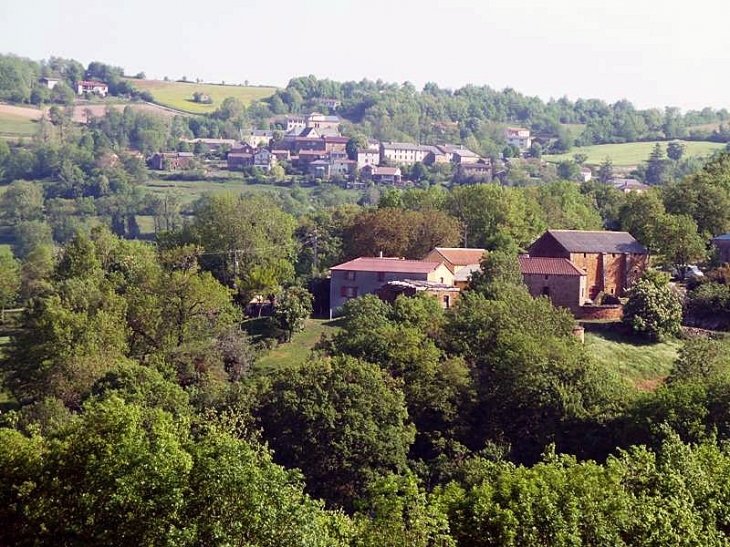 Vue sur le village - Martrin