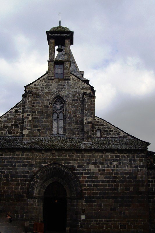 L'église saint Thomas de Canterbury côté entrée - Mur-de-Barrez