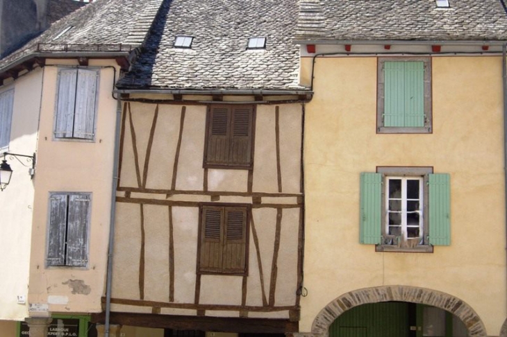 Maisons du village - Naucelle
