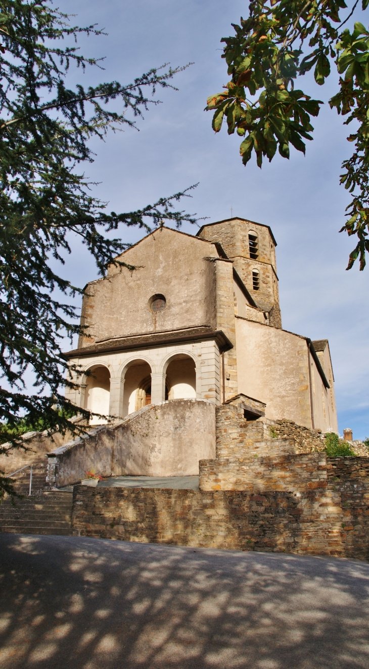 ** Eglise Romane Saint-Martin 12 em Siècle  - Plaisance