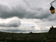 Ciel menaçant sur le village.