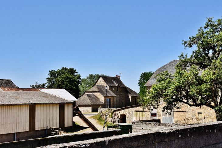La Commune ( Saint-Julien ) - Rodelle