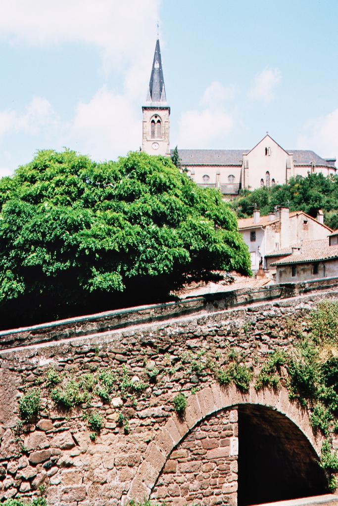 Pont et Eglise - Saint-Affrique