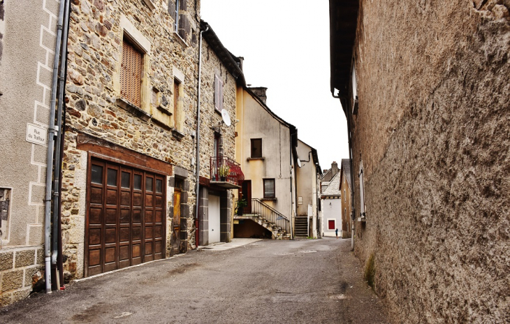 La Commune - Saint-Chély-d'Aubrac