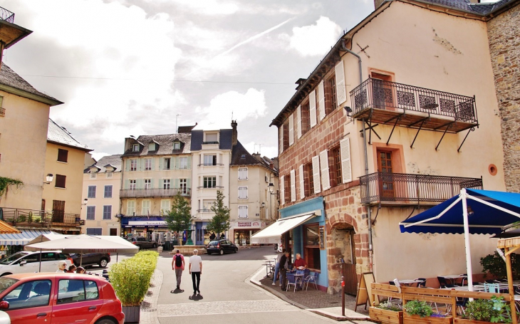 La Ville - Saint-Geniez-d'Olt