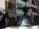 Photo suivante de Saint-Geniez-d'Olt fontaine en ville