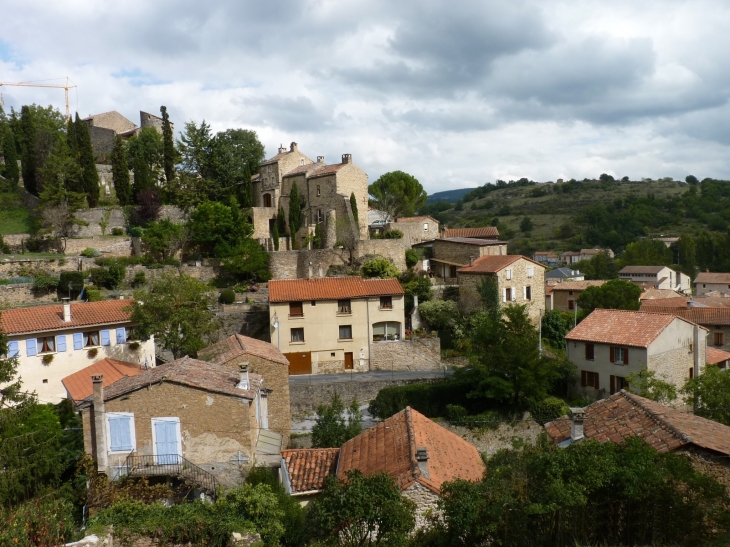 Le village   Crédit : André Pommiès - Saint-Rome-de-Cernon
