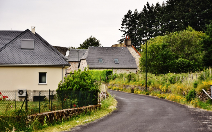 La Commune - Saint-Symphorien-de-Thénières