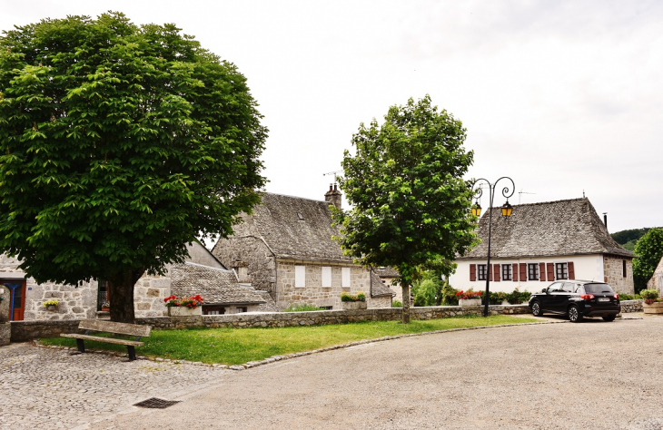 La Commune - Saint-Symphorien-de-Thénières