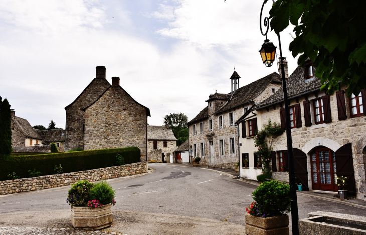 La Commune - Saint-Symphorien-de-Thénières