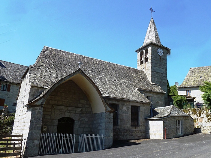L'église - Sainte-Geneviève-sur-Argence