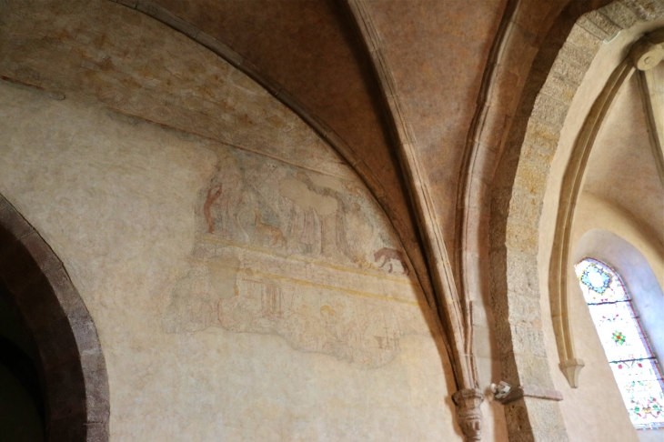 Eglise fortifiée de Sainte Radegonde : vestige d'une peinture murale. - Sainte-Radegonde
