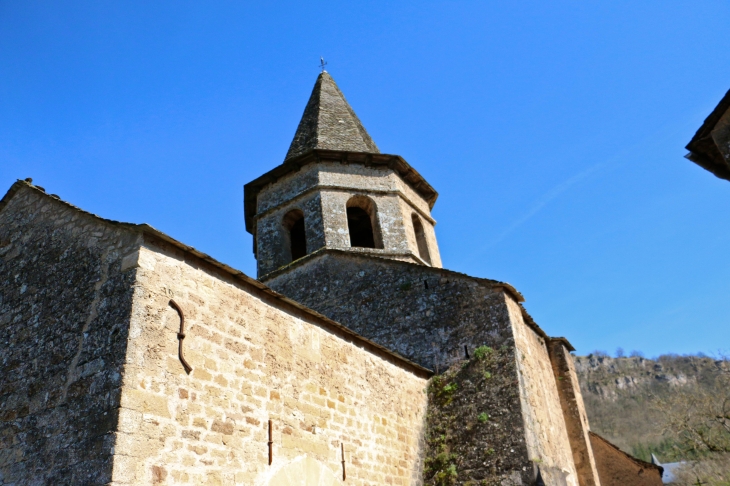 Le clocher de l'église Saint Paul. - Salles-la-Source