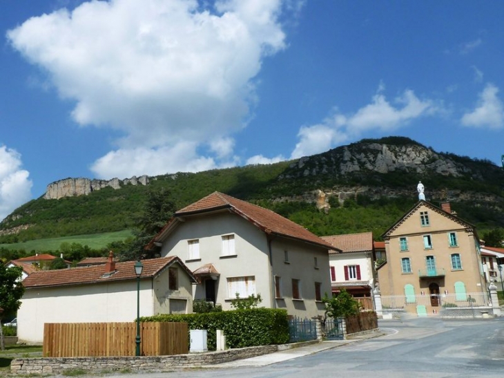 Dans le village - Tournemire