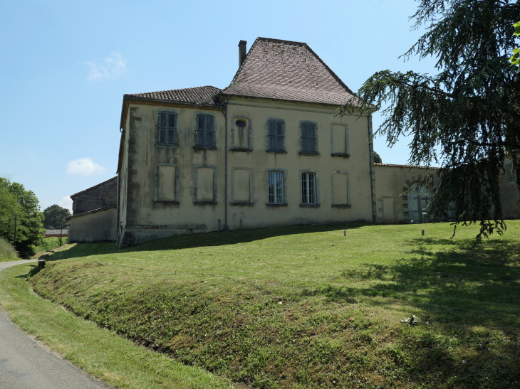 Le château - Bétous