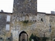 Photo suivante de Fourcès l'entrée du village circulaire