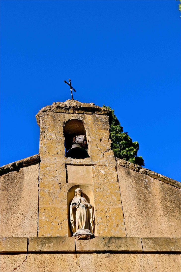 Le clocher de la chapelle du cimetière - Tachoires