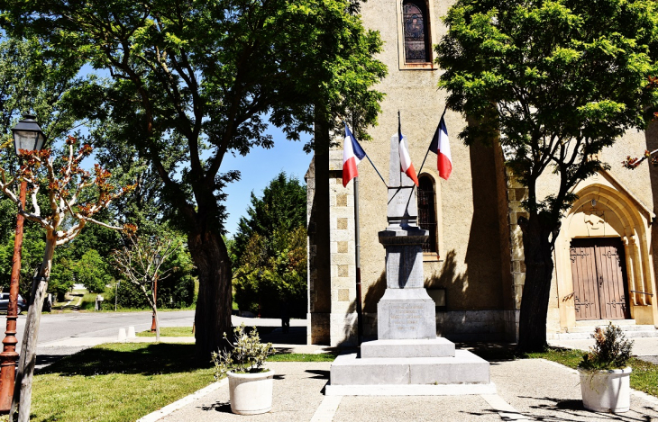 Monument-aux-Morts - Larroque