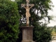 Croix à côté du cimetière