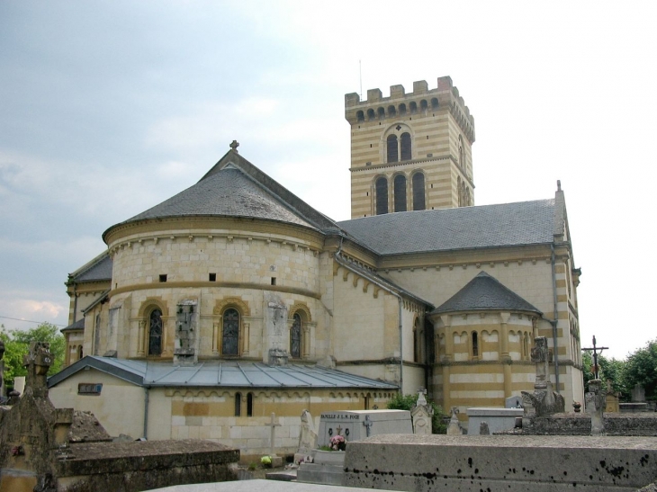 Roquefort  : Arrière église - Roquefort-sur-Garonne