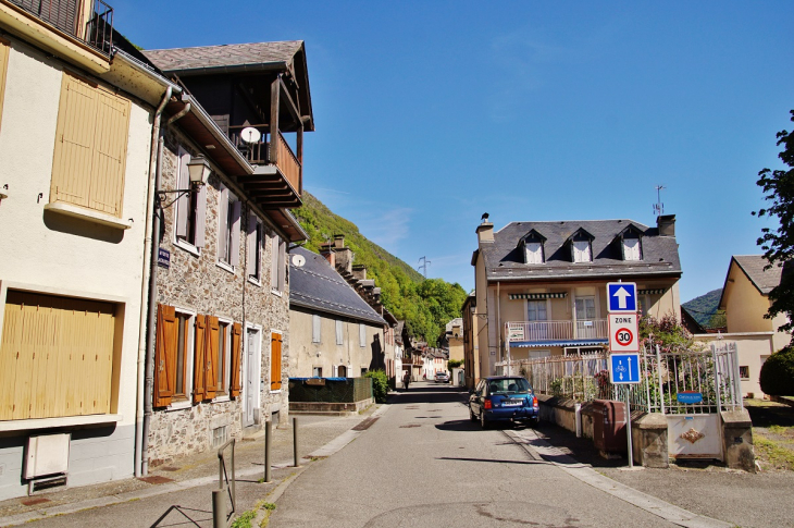 La Commune - Saint-Aventin