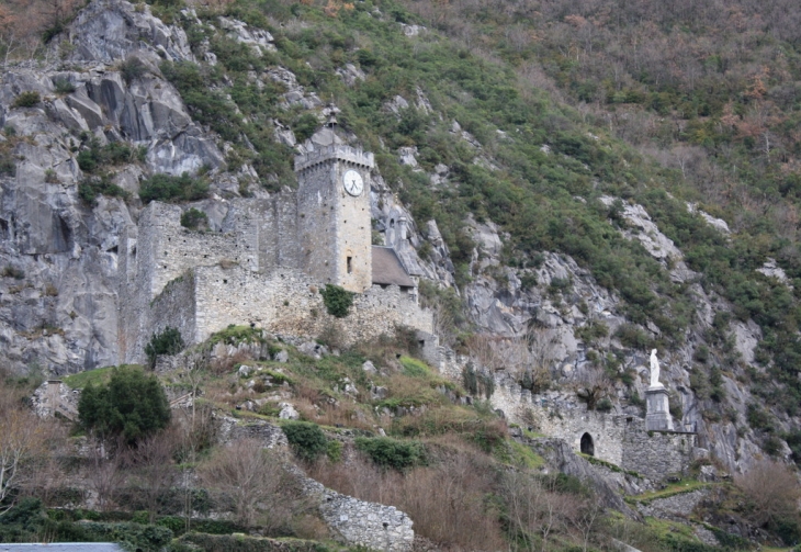 Chateau St Béat - Saint-Béat