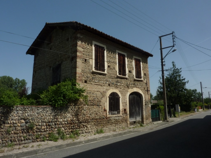 Maison ancienne en galets de Garonne - Salles-sur-Garonne
