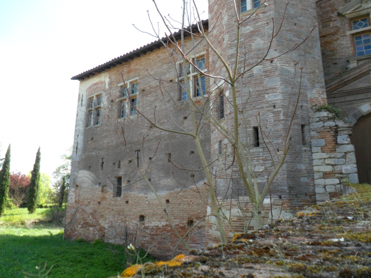 Chateau de TARABEL