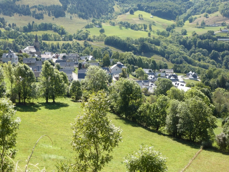 Azet village