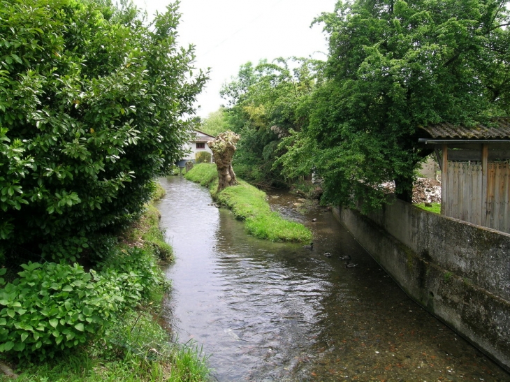 Le canal de l'Adour - Maubourguet