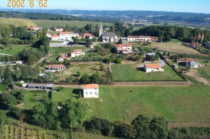 Centre du village - Sénac