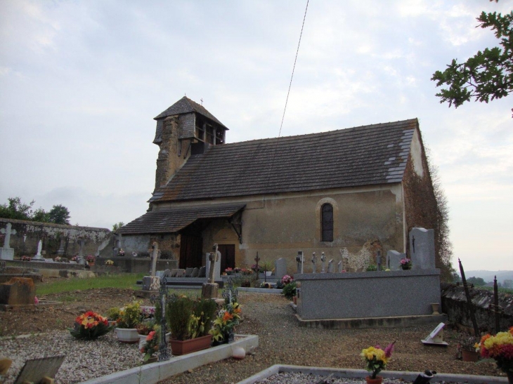 Vidouze (65700)  Chapelle St.Jacques d'Ariagosse, coté nord