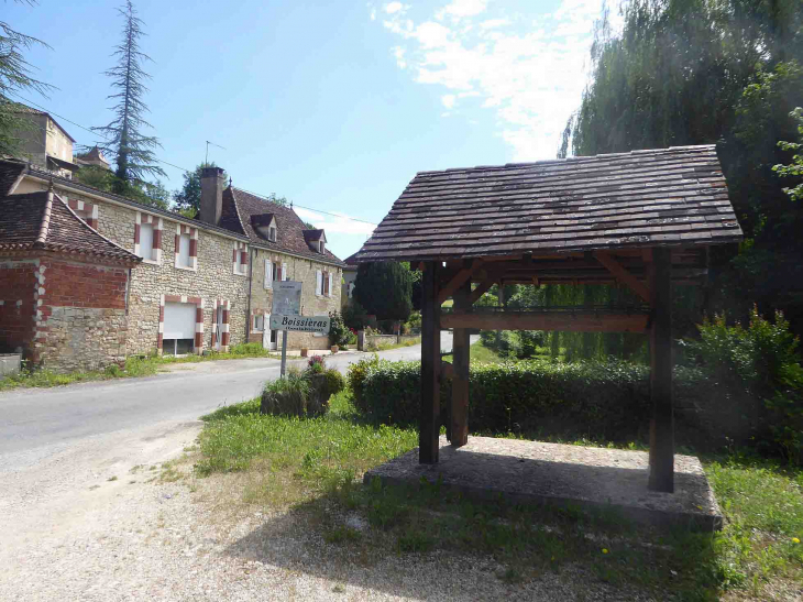 L'entrée du village - Boissières