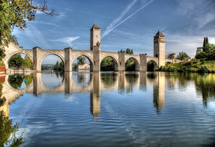 Le pont Valentré - vue 1 - Cahors