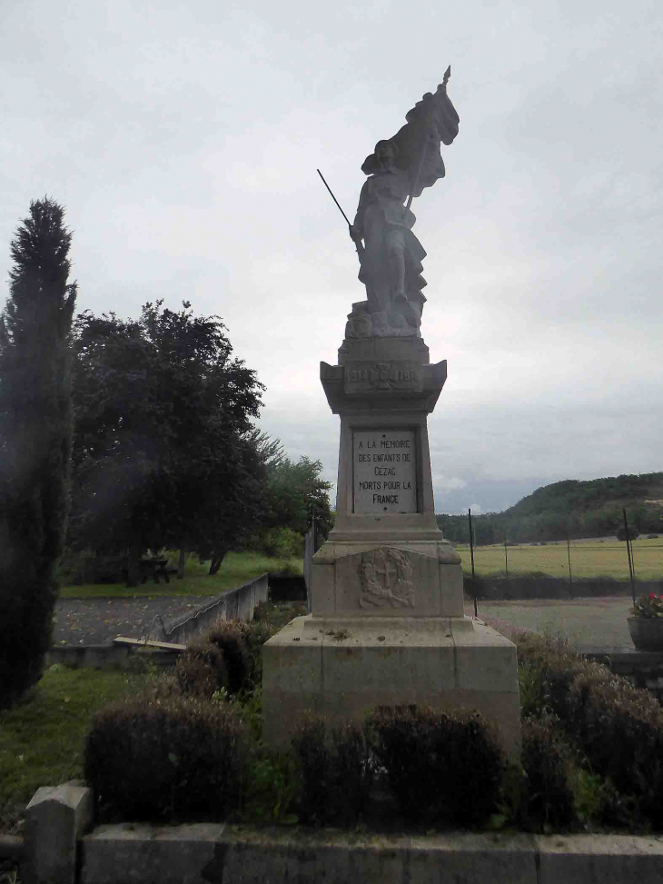 Le monument aux morts - Cézac
