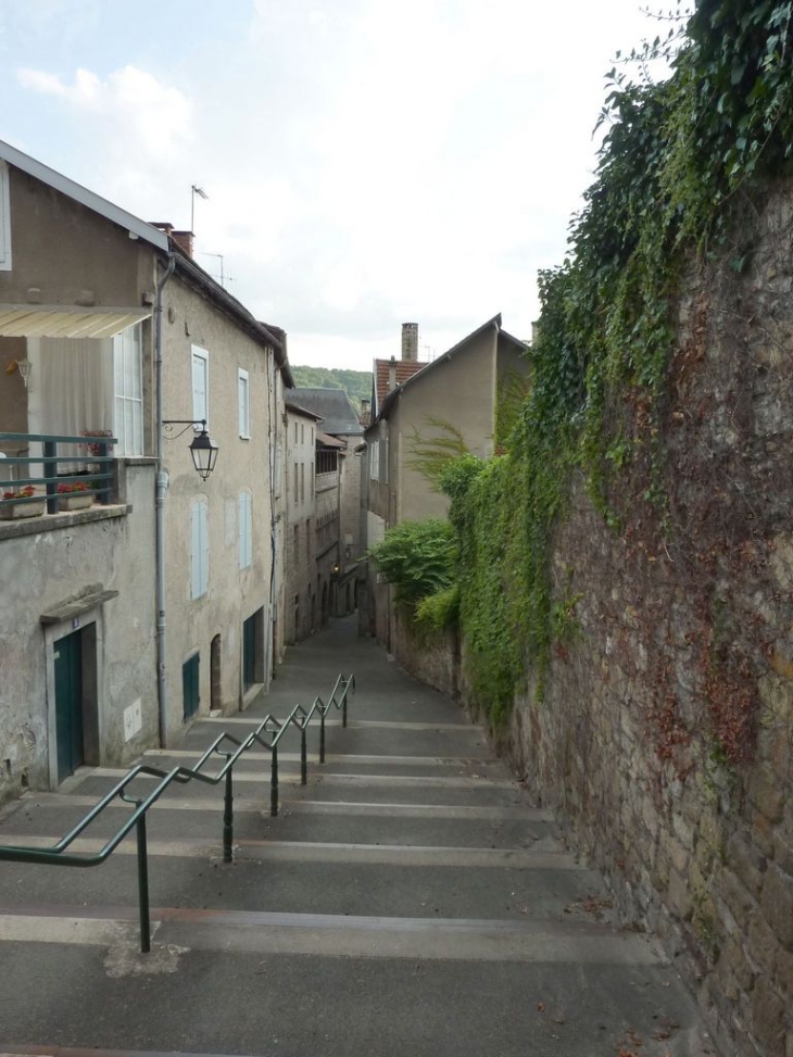Rue et escalier - Figeac