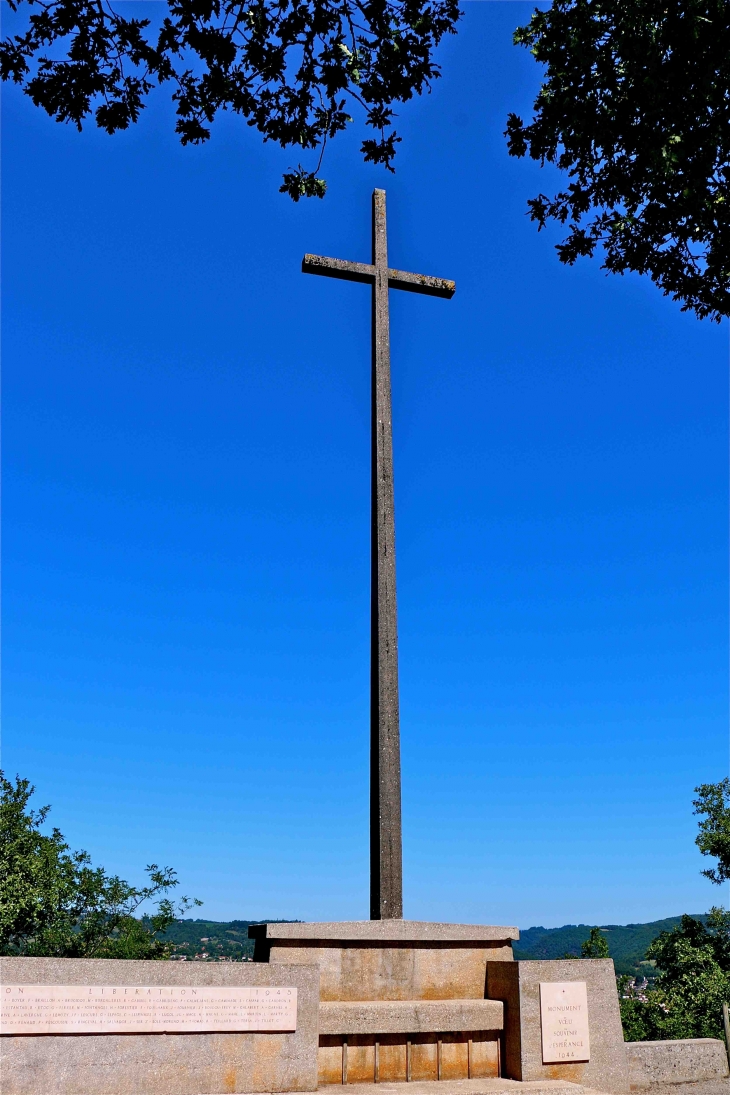 Monument du Cingle à la mémoire des Déportés et résistants de 1939-1945 - Figeac