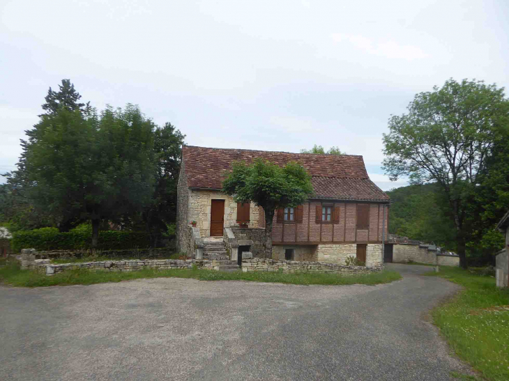 Maison du village - Francoulès